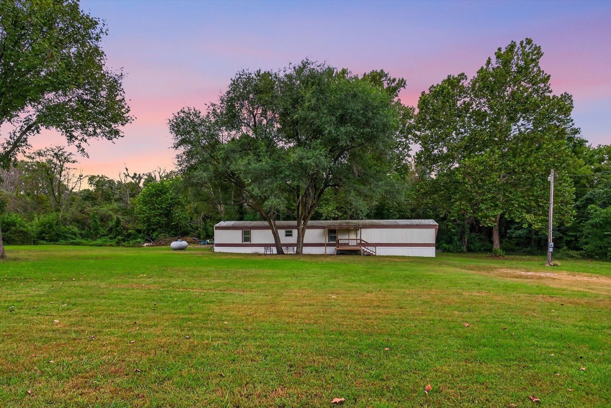 Photo of 2561 SE Old Highway 13 Collins MO 64738