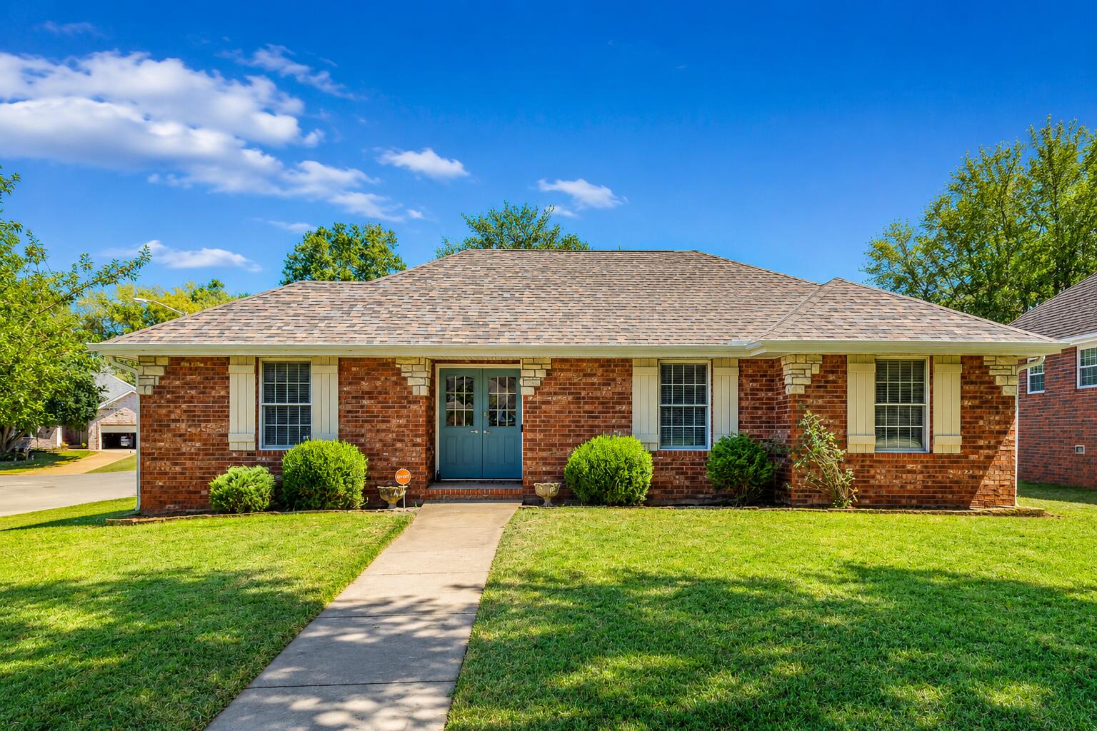 Photo of 736 S Willow Court Springfield MO 65802
