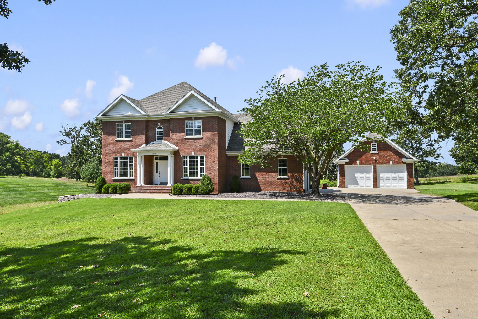 Photo of 1419 Briarwood Dr. Drive Marshfield MO 65706