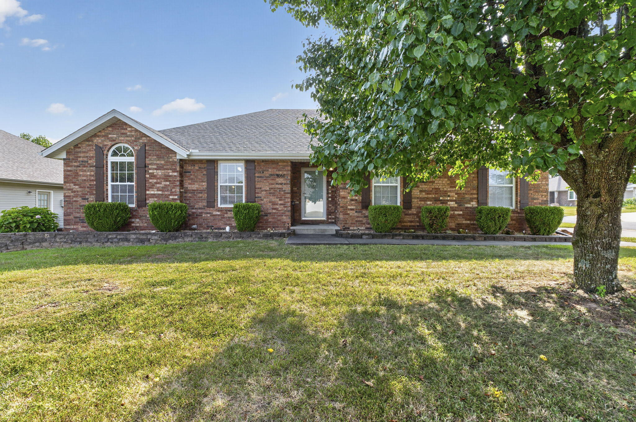 Photo of 5060 S Grasshill Court Brookline MO 65619