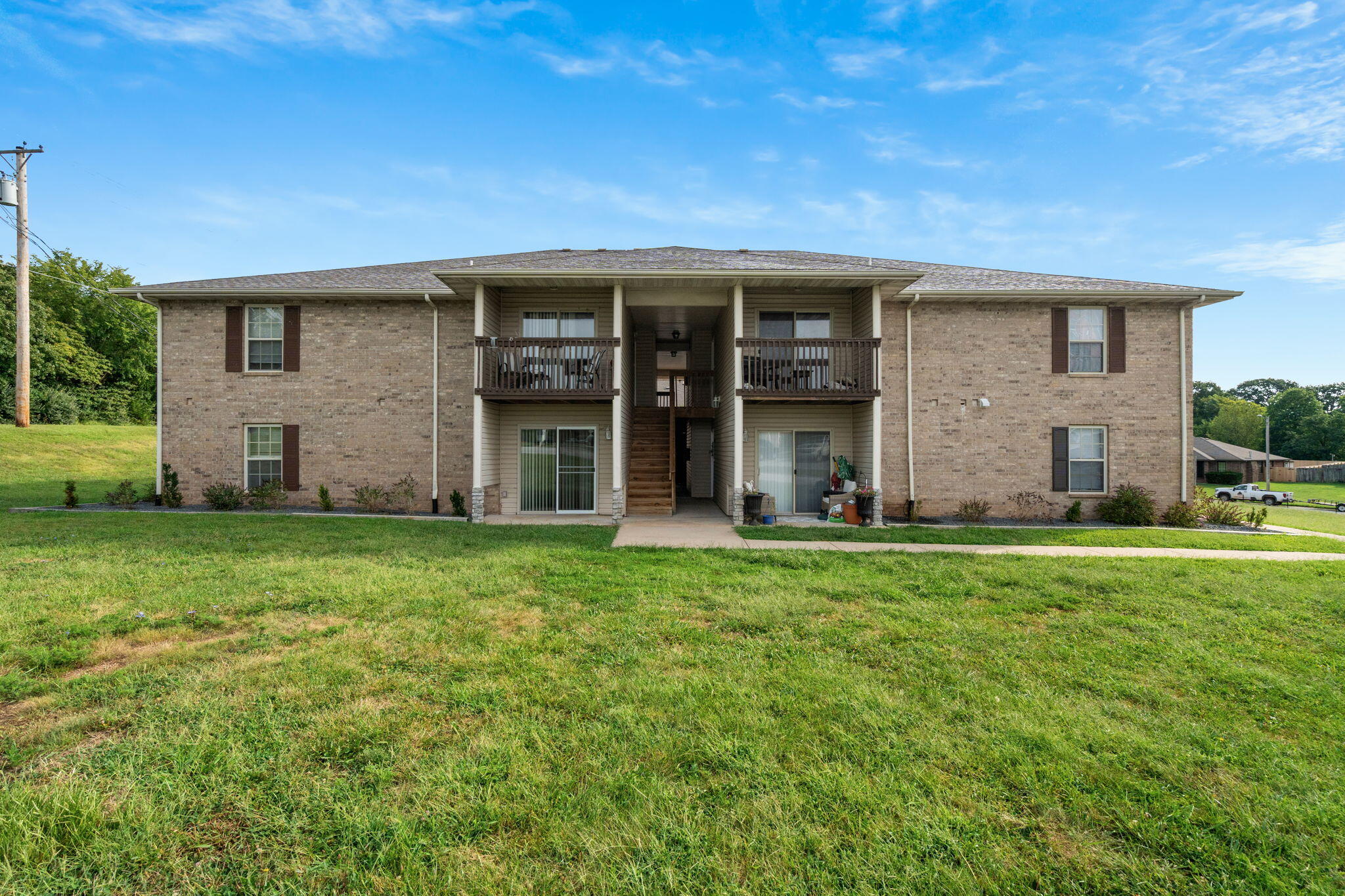 Photo of 819 W Warren Avenue Ozark MO 65721