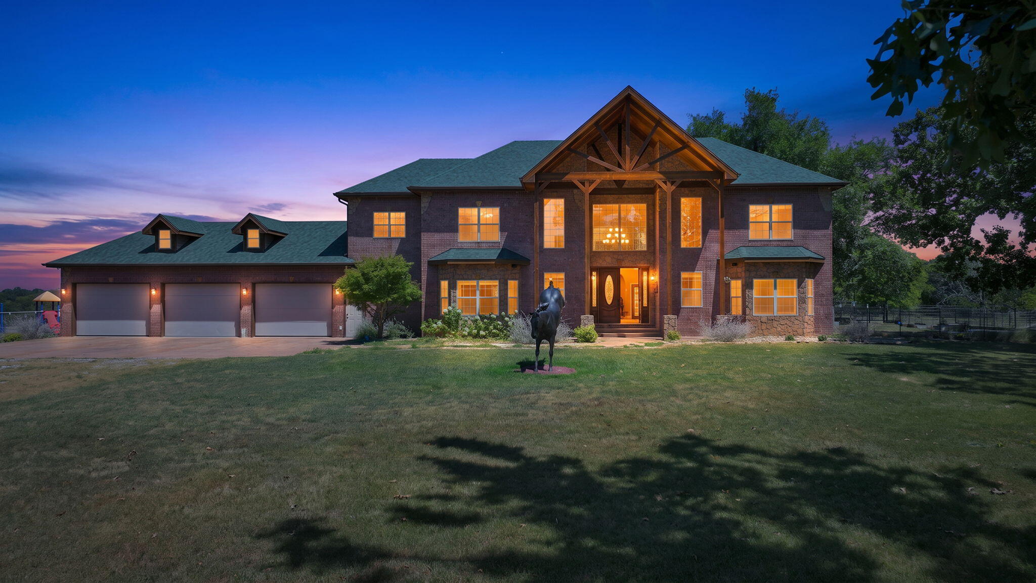 Photo of 495 Shady Oak Lane Reeds Spring MO 65737