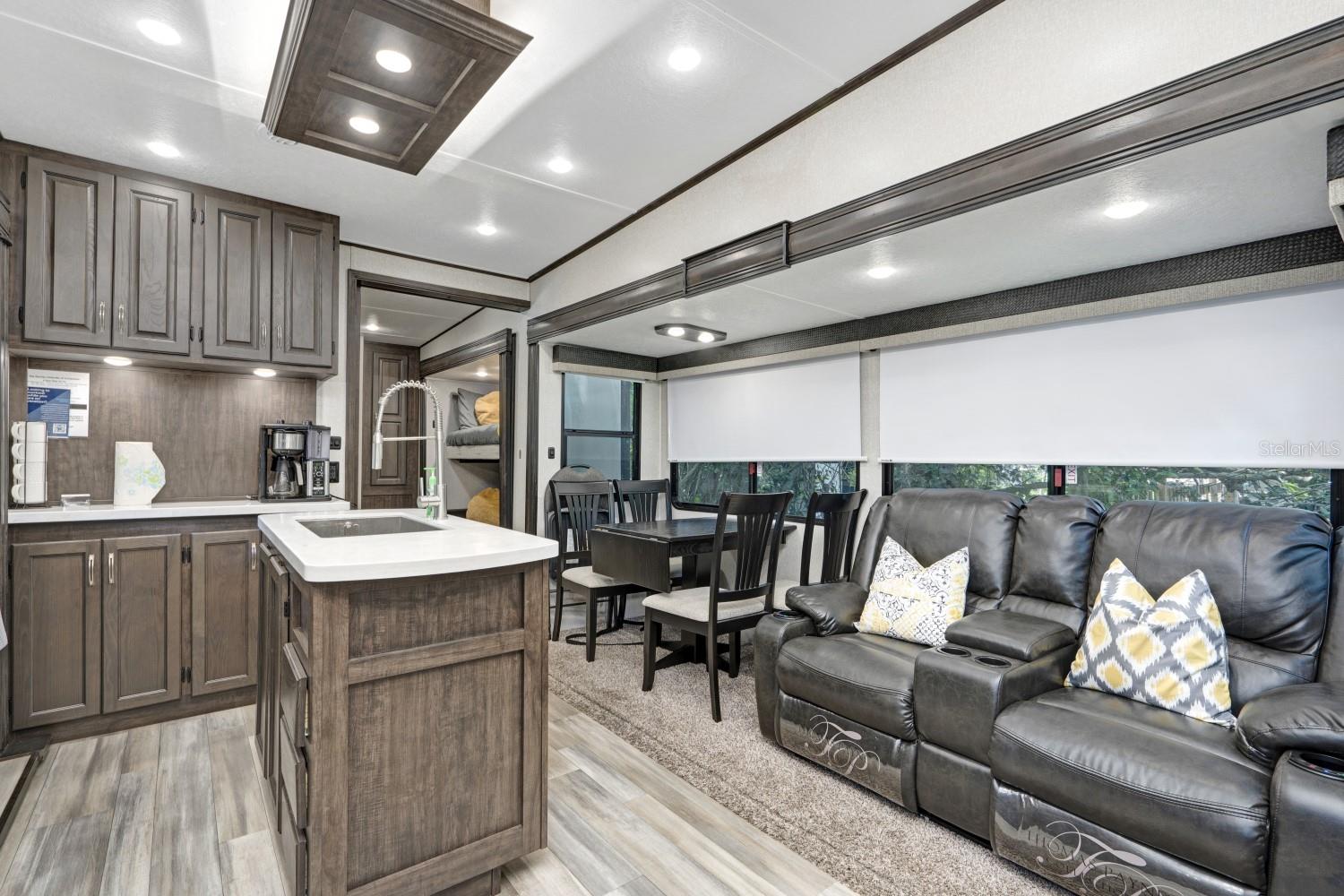 Photo of 305 LINDEN DRIVE #Fifth wheel ELLENTON FL 34222