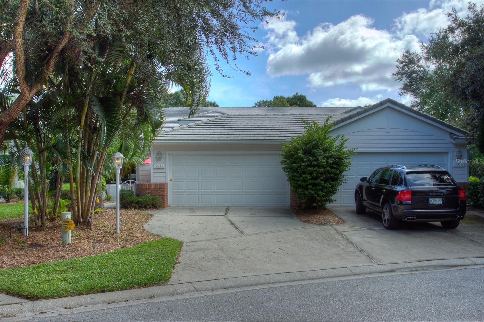 Photo of 7911 WHITEBRIDGE GLEN UNIVERSITY PARK FL 34201
