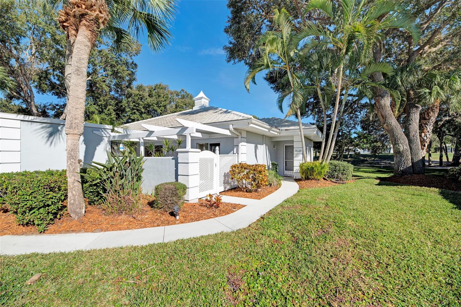 Photo of 216 CERROMAR WAY #30 VENICE FL 34293