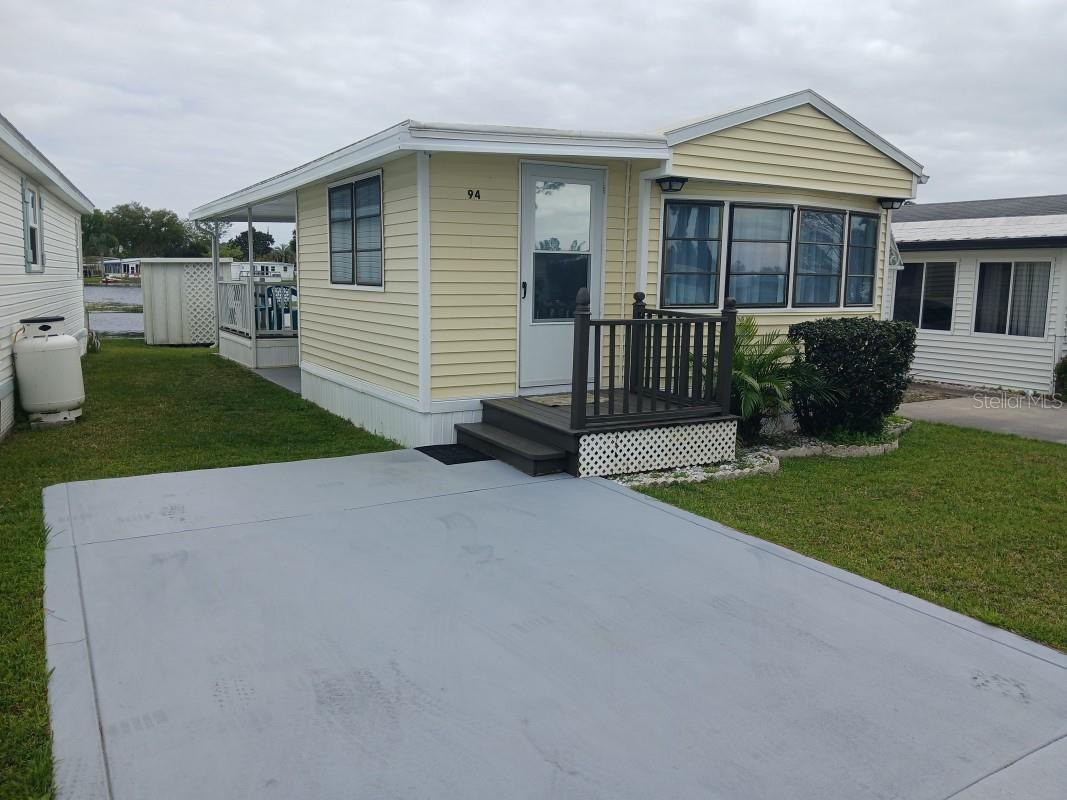 Photo of 94 EAGLE POINT OSTEEN FL 32764