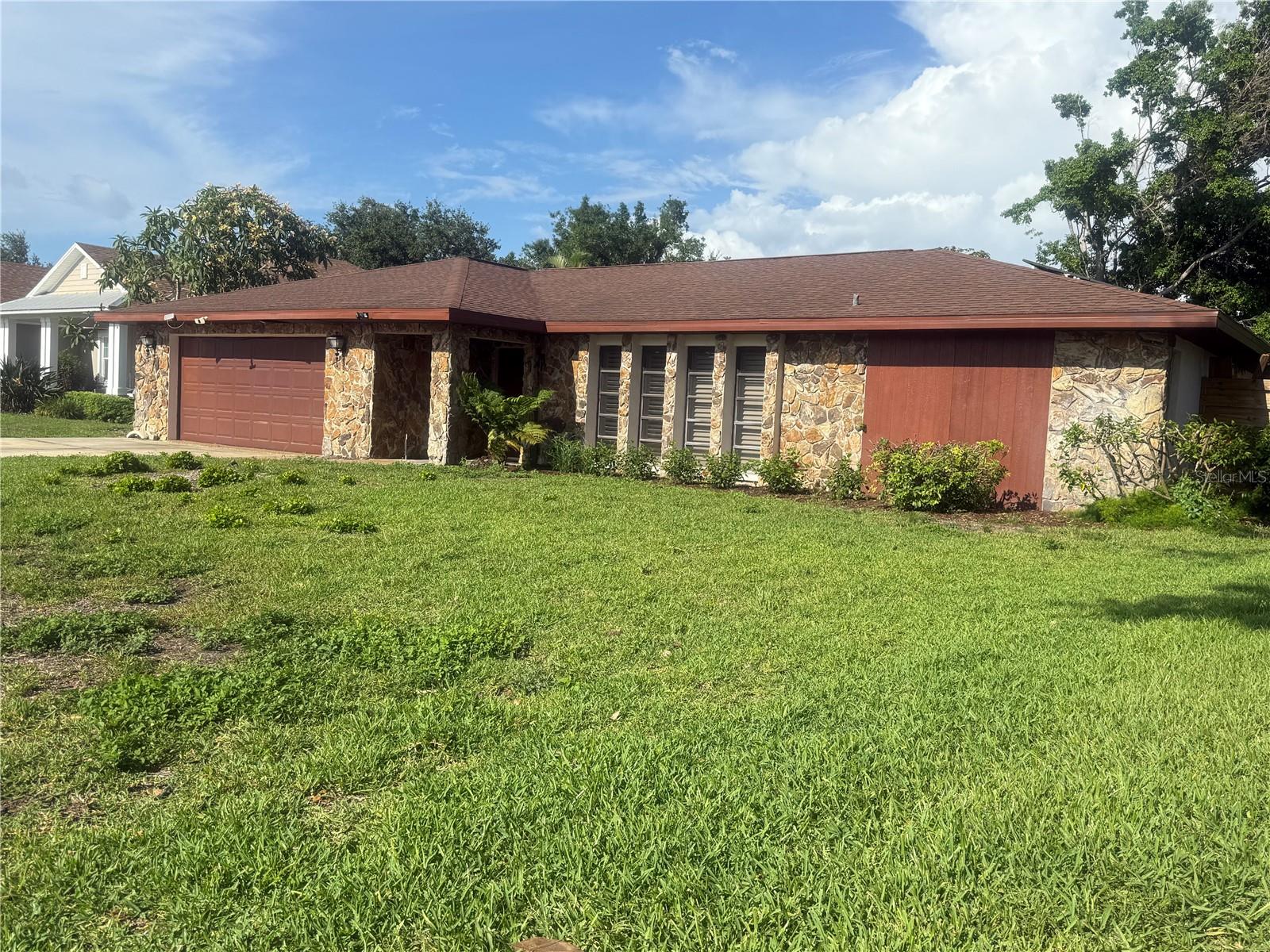 Photo of 117 HILLCREST DR BRADENTON FL 34209