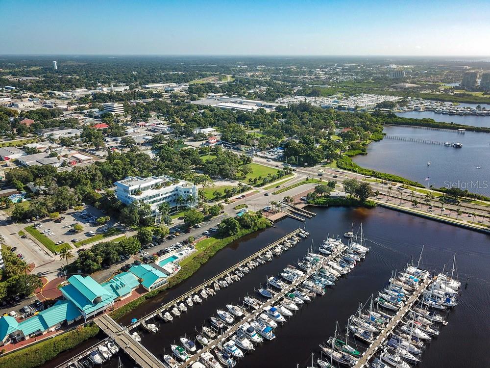 Photo of 834 RIVERSIDE DRIVE PALMETTO FL 34221