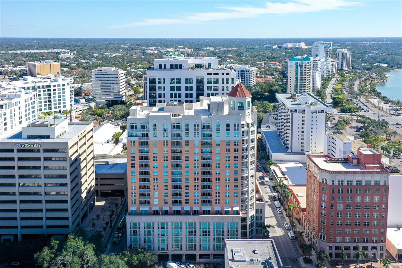 Photo of 1350 MAIN STREET #1007 SARASOTA FL 34236