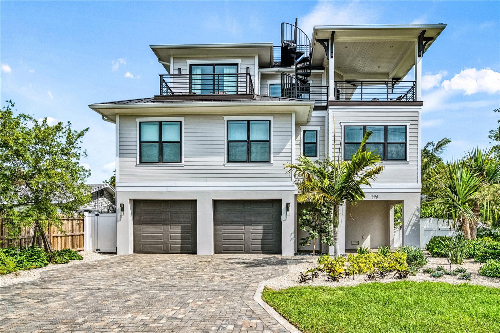 Photo of 171 MCKINLEY DRIVE SARASOTA FL 34236
