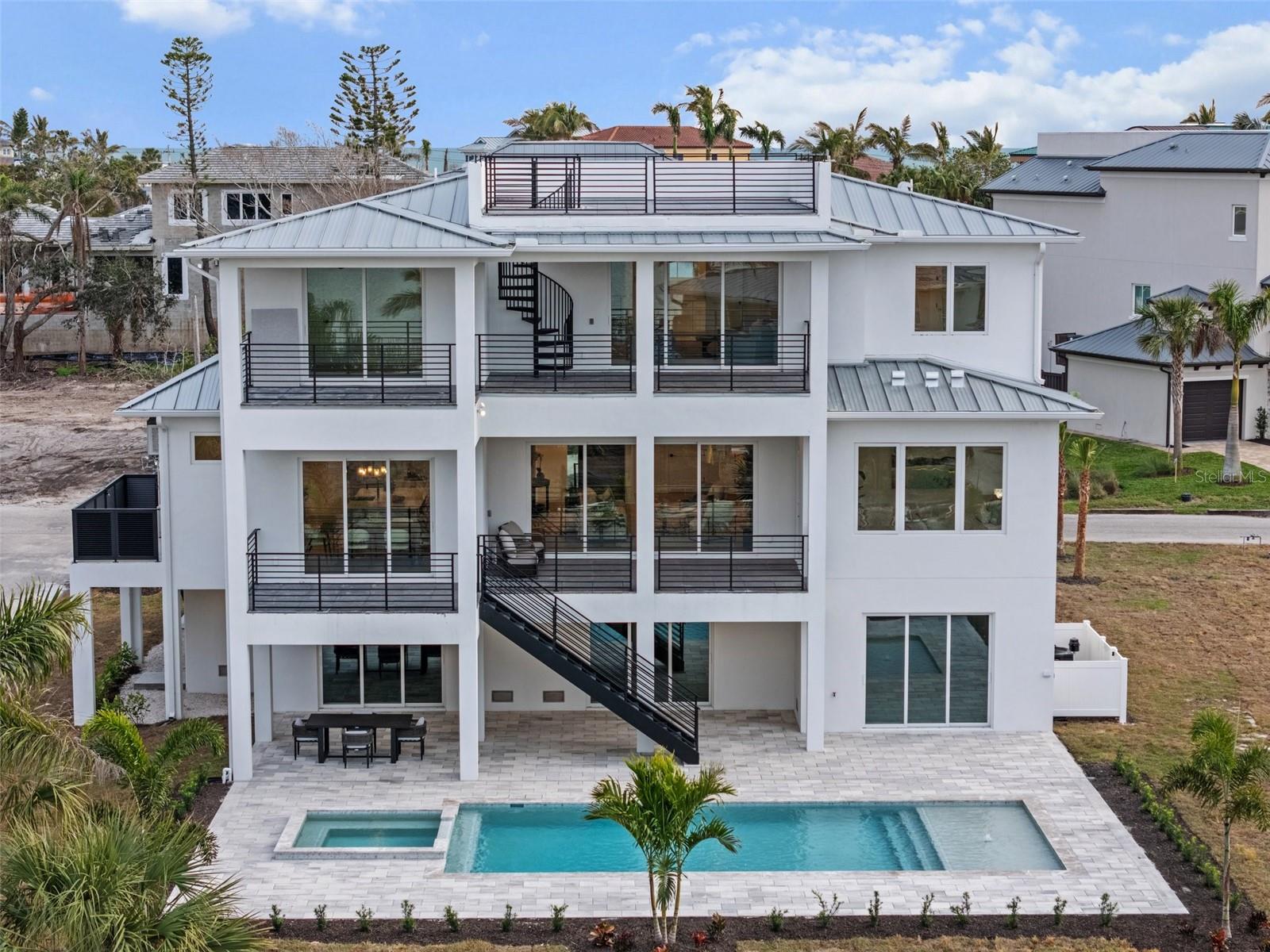 Photo of 597 BUTTONWOOD DRIVE LONGBOAT KEY FL 34228
