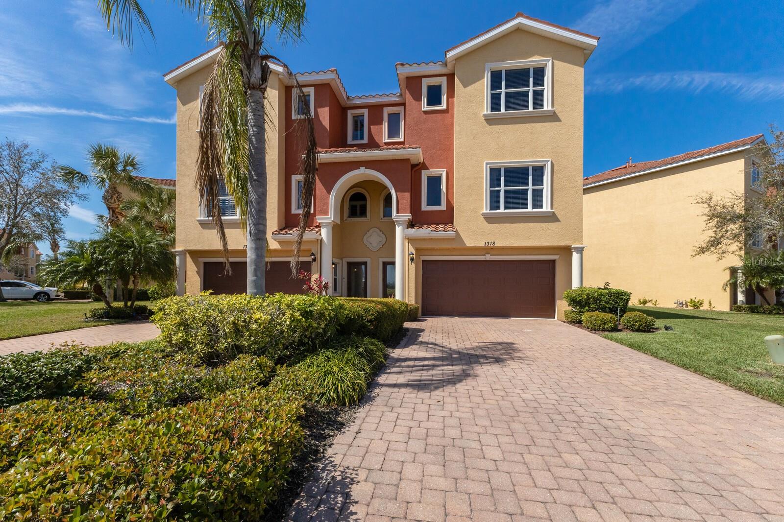 Photo of 1318 3RD STREET CIRCLE PALMETTO FL 34221