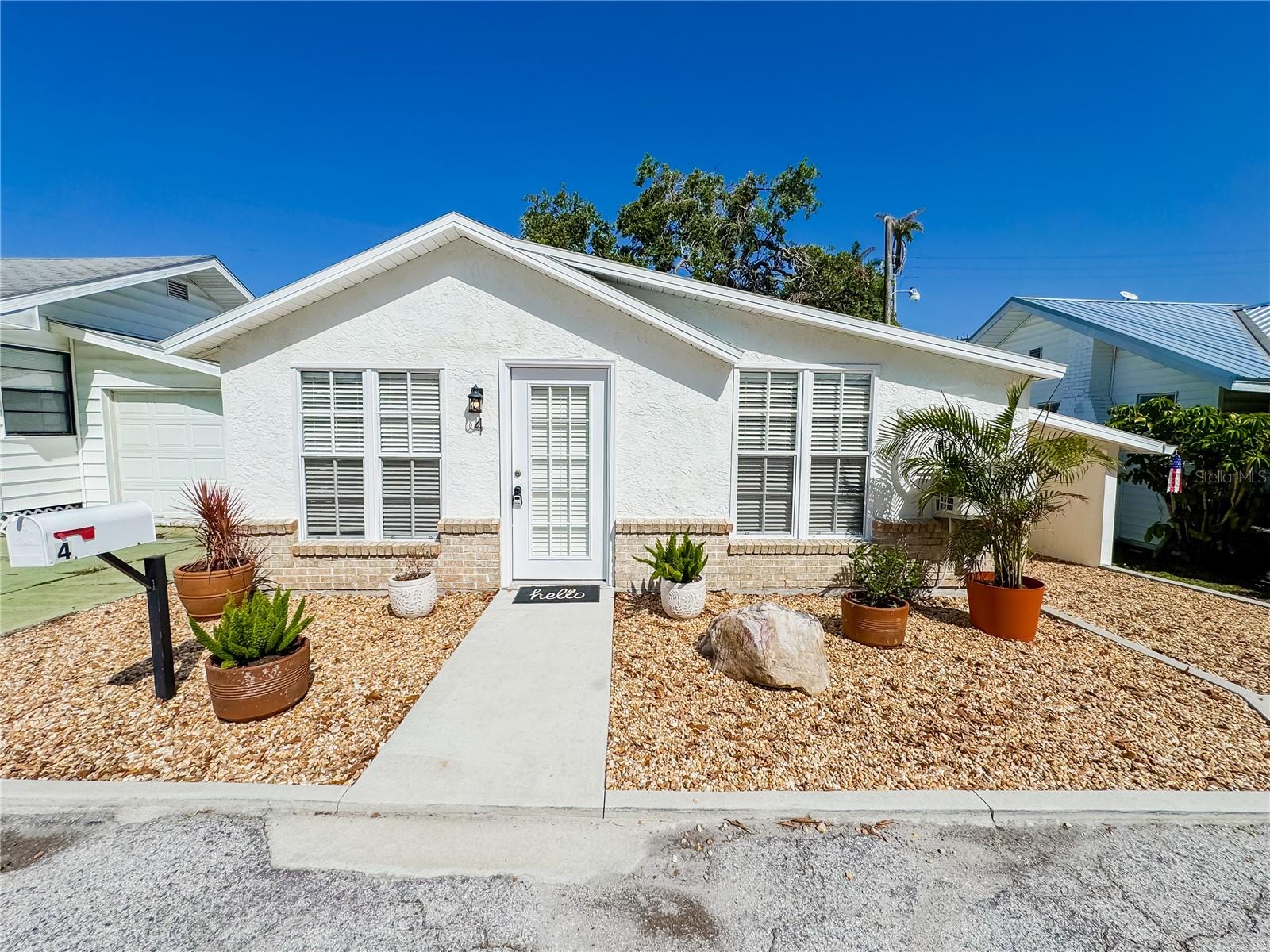 Photo of 4 BRADEN CASTLE DRIVE BRADENTON FL 34208