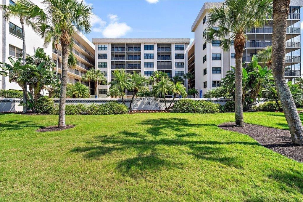 Photo of 1001 BENJAMIN FRANKLIN DRIVE #511 SARASOTA FL 34236