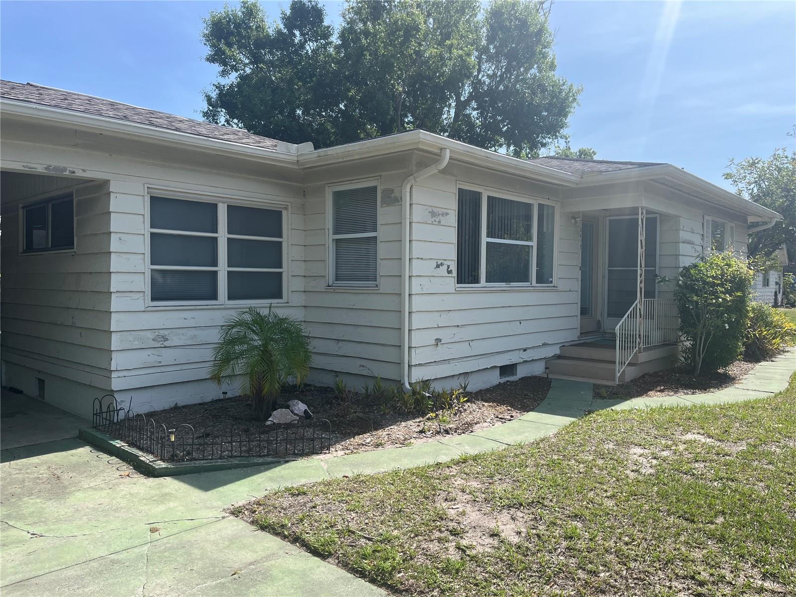 Photo of 2415 PELICAN DRIVE SARASOTA FL 34237