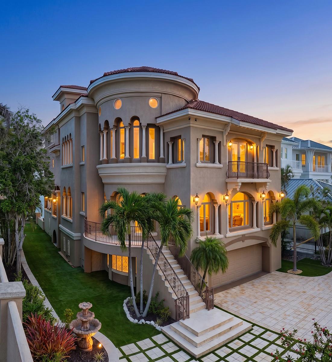 Photo of 290 N WASHINGTON DRIVE SARASOTA FL 34236