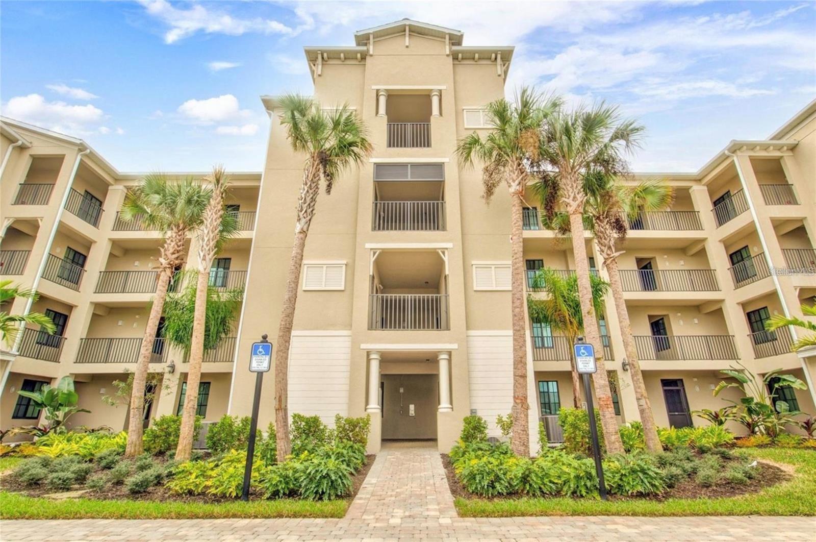 Photo of 17724 GAWTHROP DRIVE #304 BRADENTON FL 34211