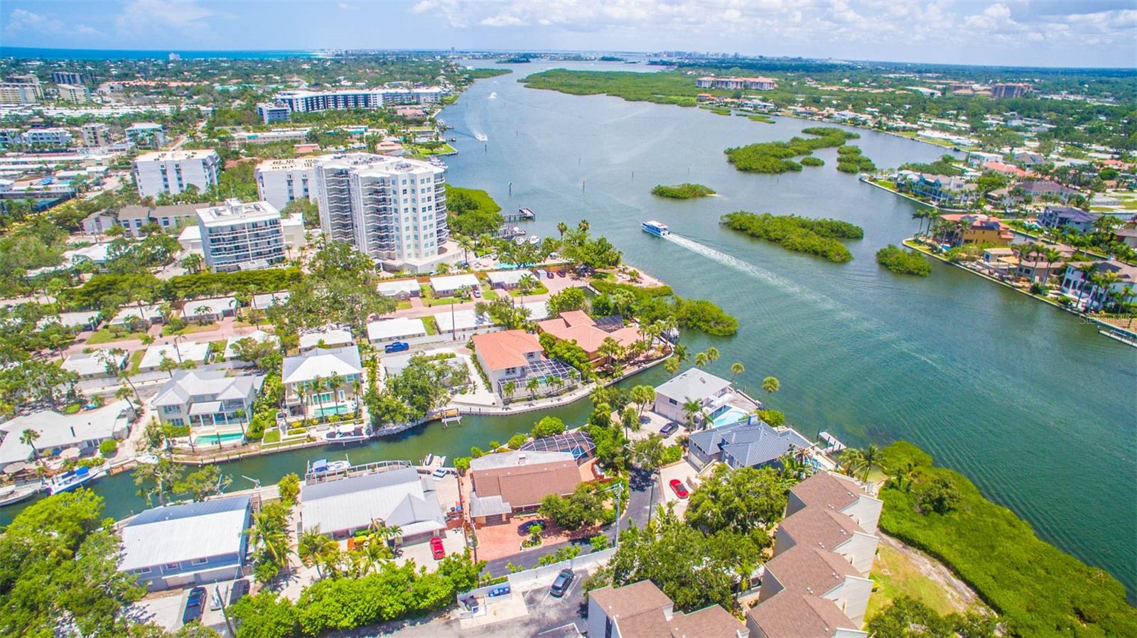 Photo of 1240 SOLITUDE LANE SARASOTA FL 34242