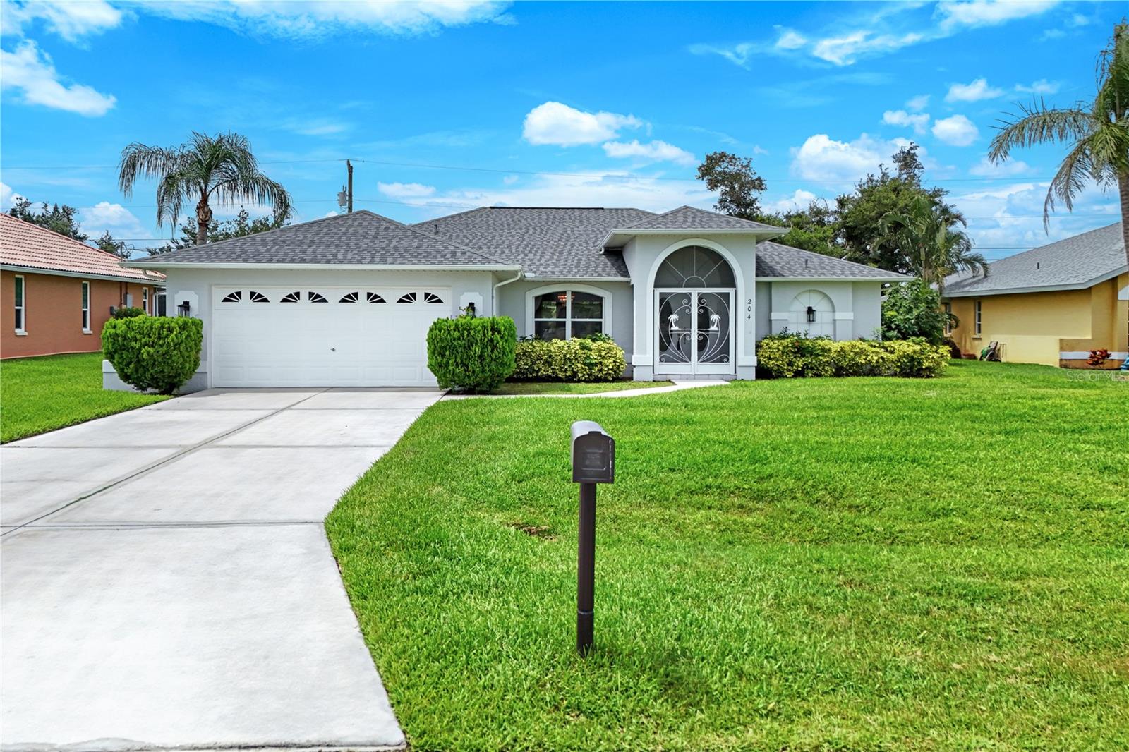 Photo of 204 SE 19TH TERRACE CAPE CORAL FL 33990