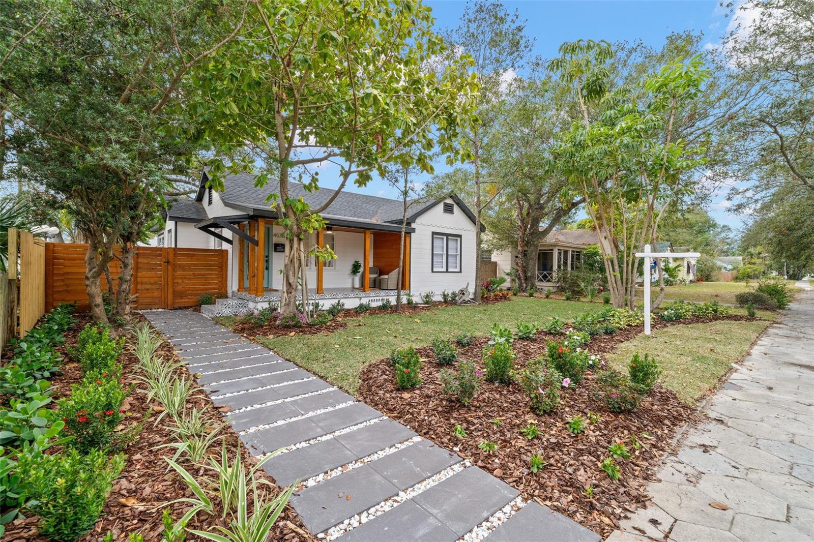 Photo of 4536 1ST AVENUE ST PETERSBURG FL 33713