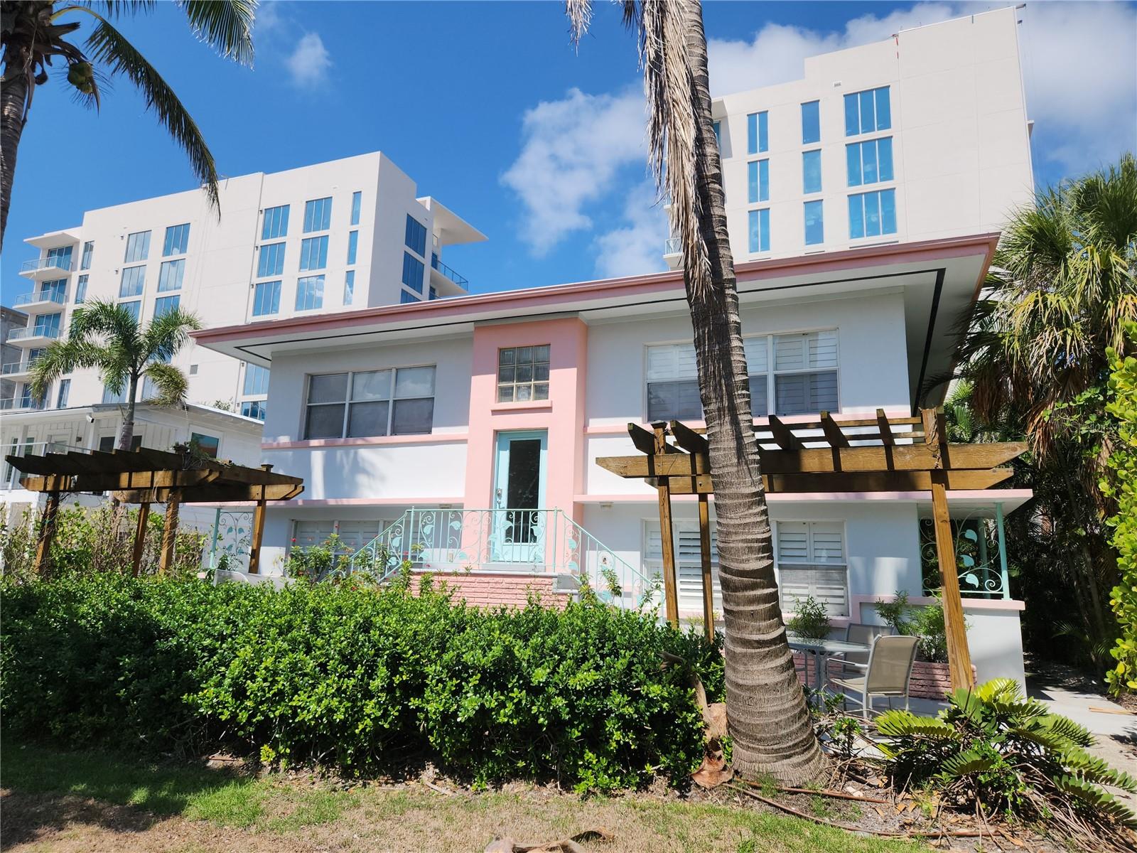 Photo of 565 GOLDEN GATE POINT #1 SARASOTA FL 34236