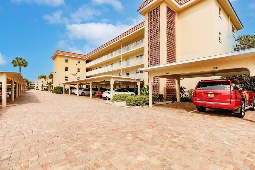 Photo of 1250 N PORTOFINO DRIVE #302 SARASOTA FL 34242