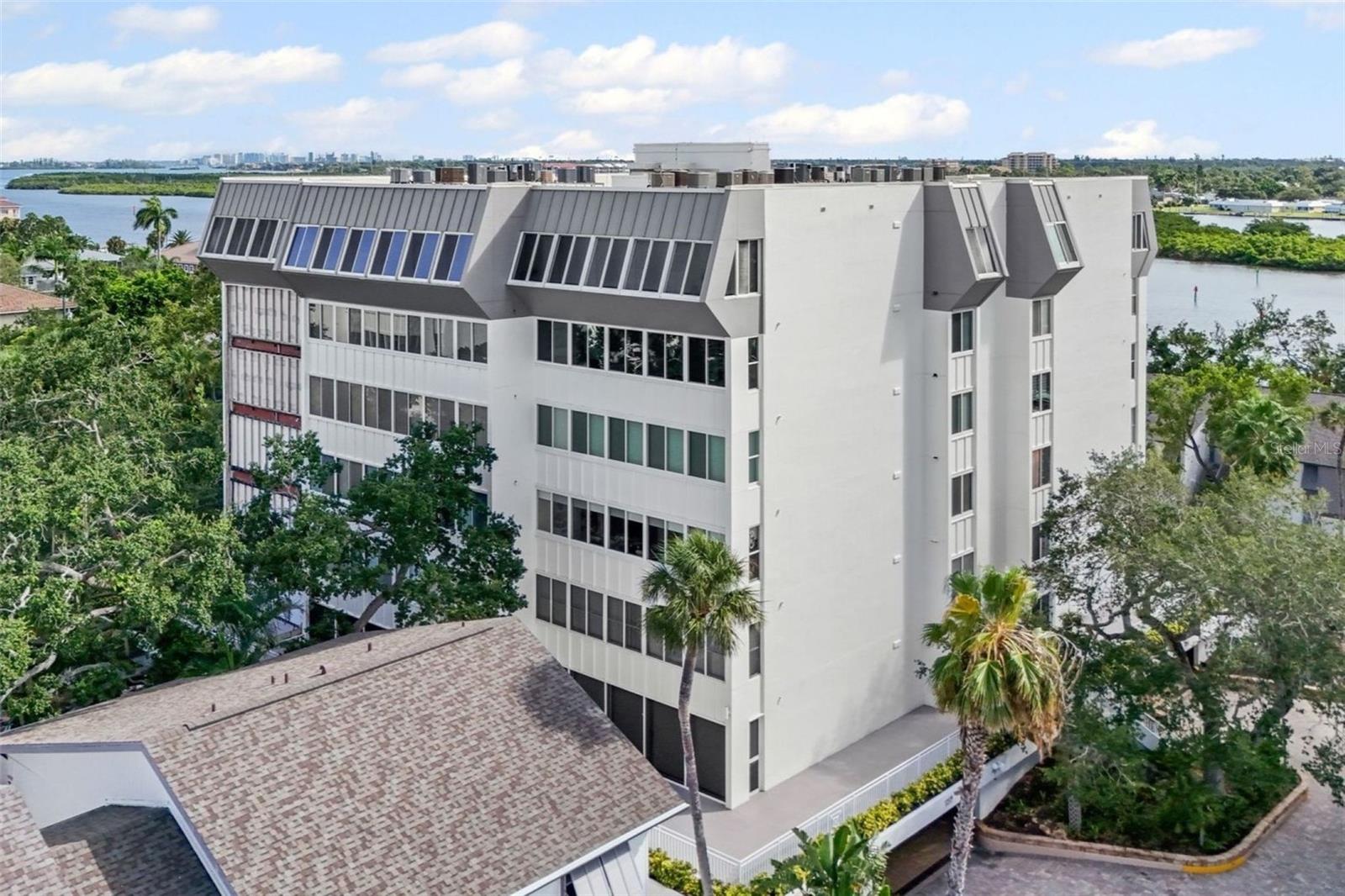 Photo of 1255 E PEPPERTREE DRIVE #201 SARASOTA FL 34242