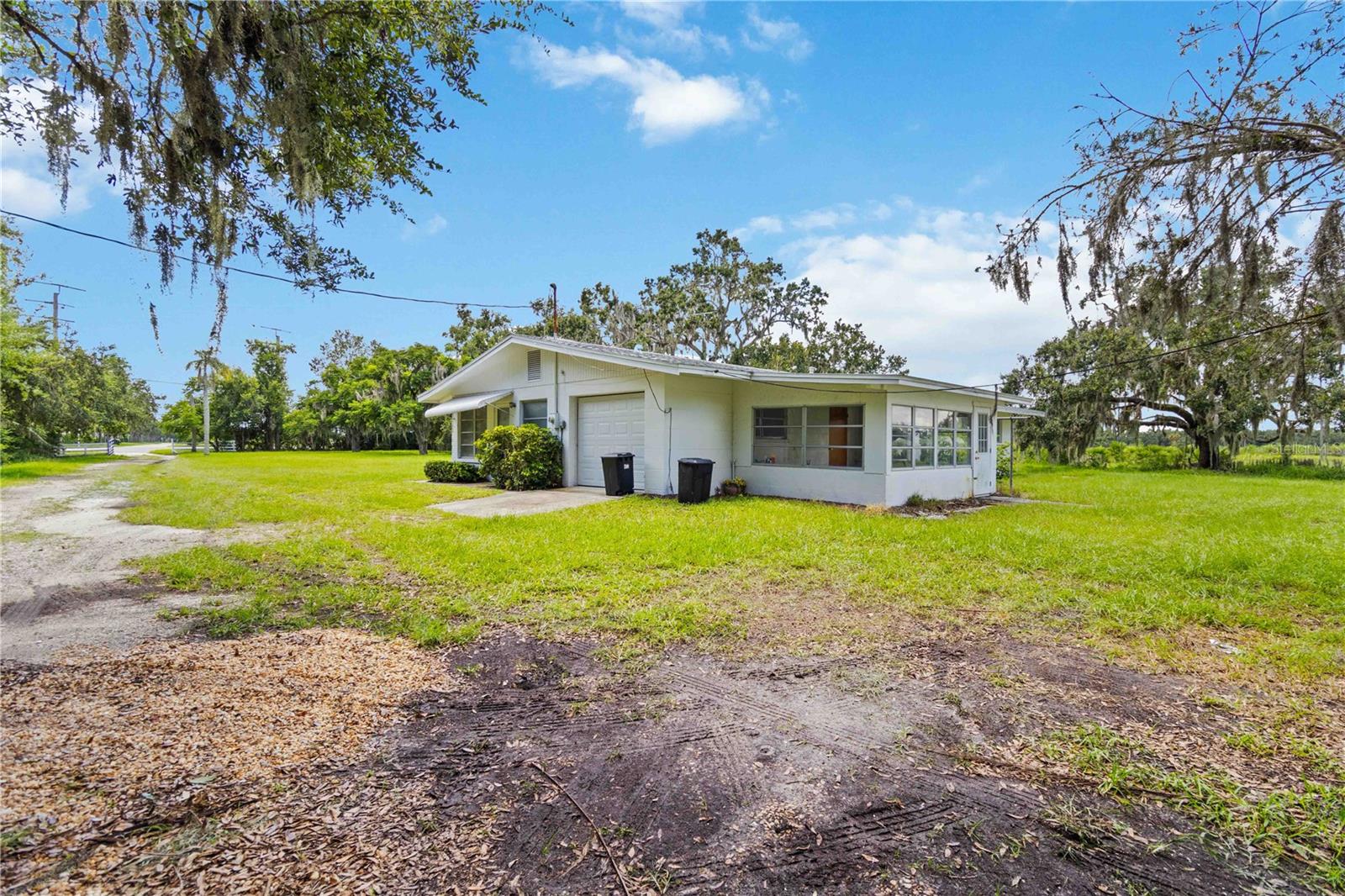 Photo of 11880 US HIGHWAY 301 N PARRISH FL 34219