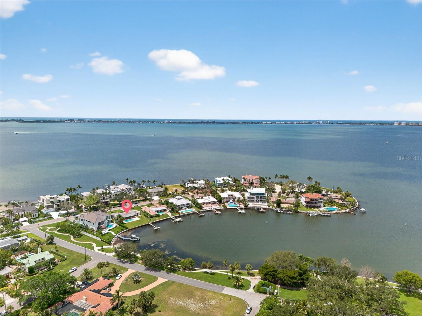 Photo of 377 S SHORE DRIVE SARASOTA FL 34234