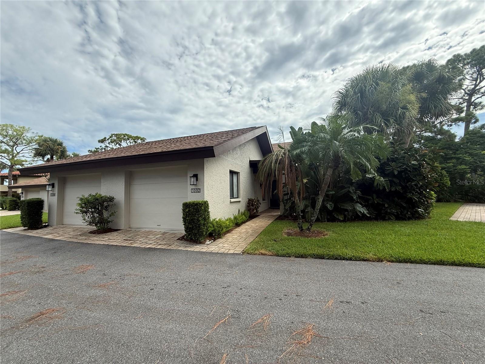 Photo of 3102 WINDRUSH BOURNE #4 SARASOTA FL 34235