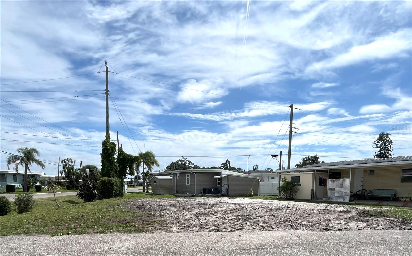 Photo of 6903 E BAYOU LANE BRADENTON FL 34207