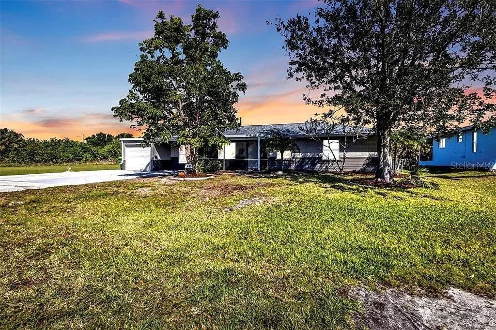 Photo of 628 TARPON WAY PUNTA GORDA FL 33950