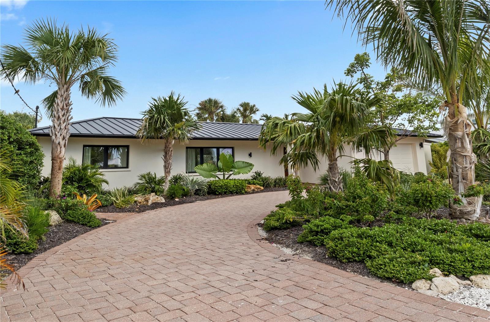 Photo of 624 DUNDEE LANE HOLMES BEACH FL 34217