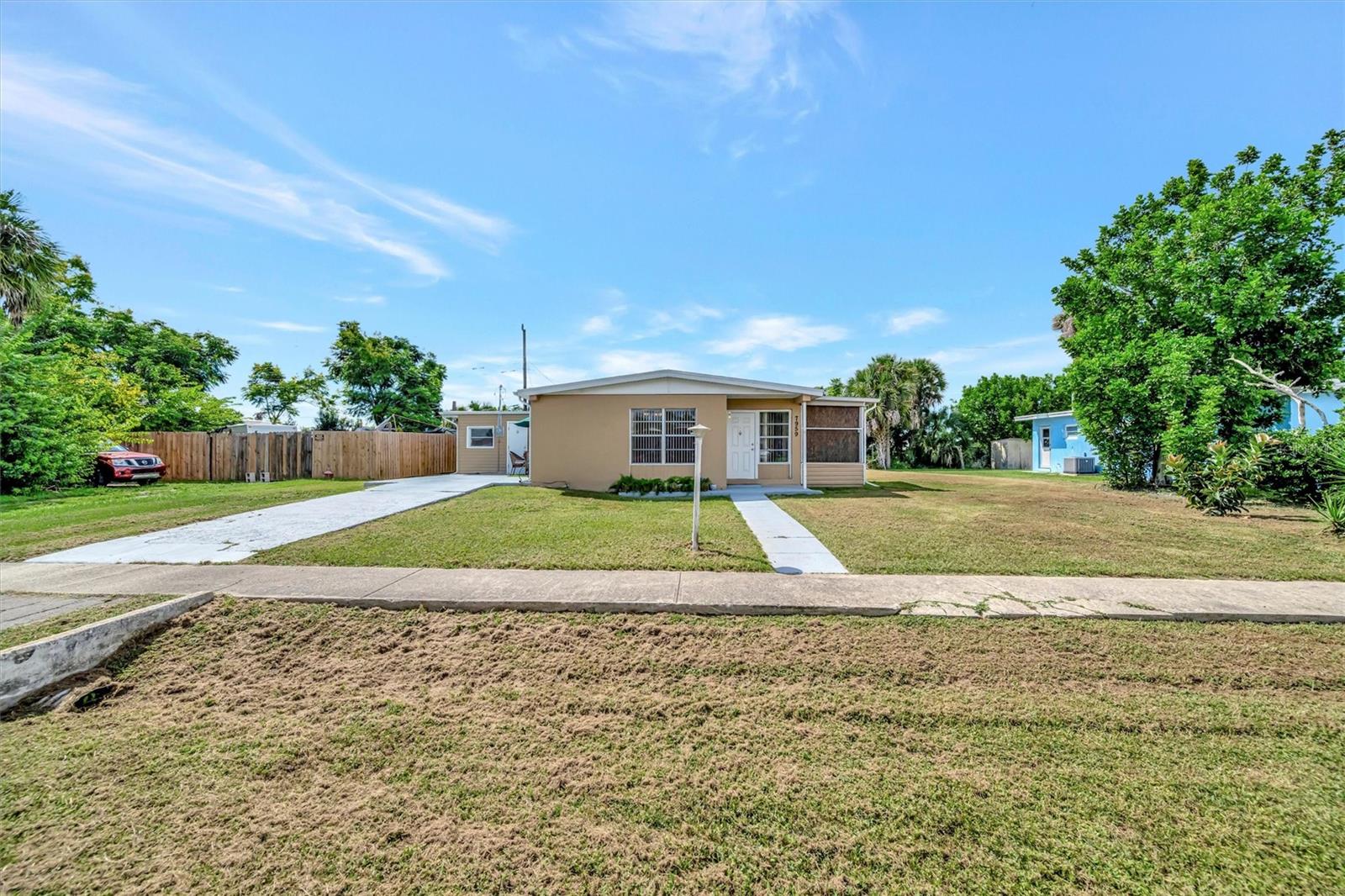 Photo of 7959 HYDE PARK AVENUE NORTH PORT FL 34287