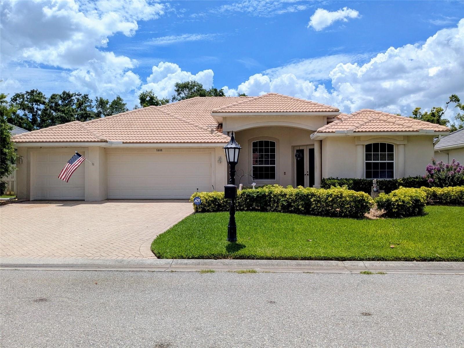 Photo of 5608 EASTWIND DRIVE SARASOTA FL 34233