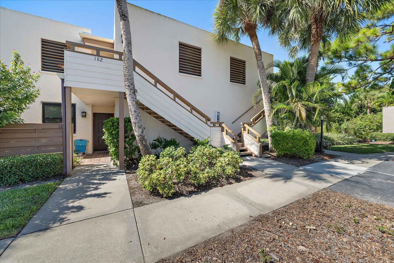 Photo of 182 PINENEEDLE DRIVE BRADENTON FL 34210