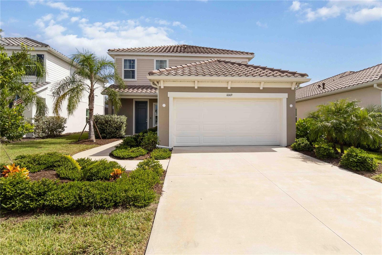 Photo of 10109 CANAVERAL CIRCLE SARASOTA FL 34241