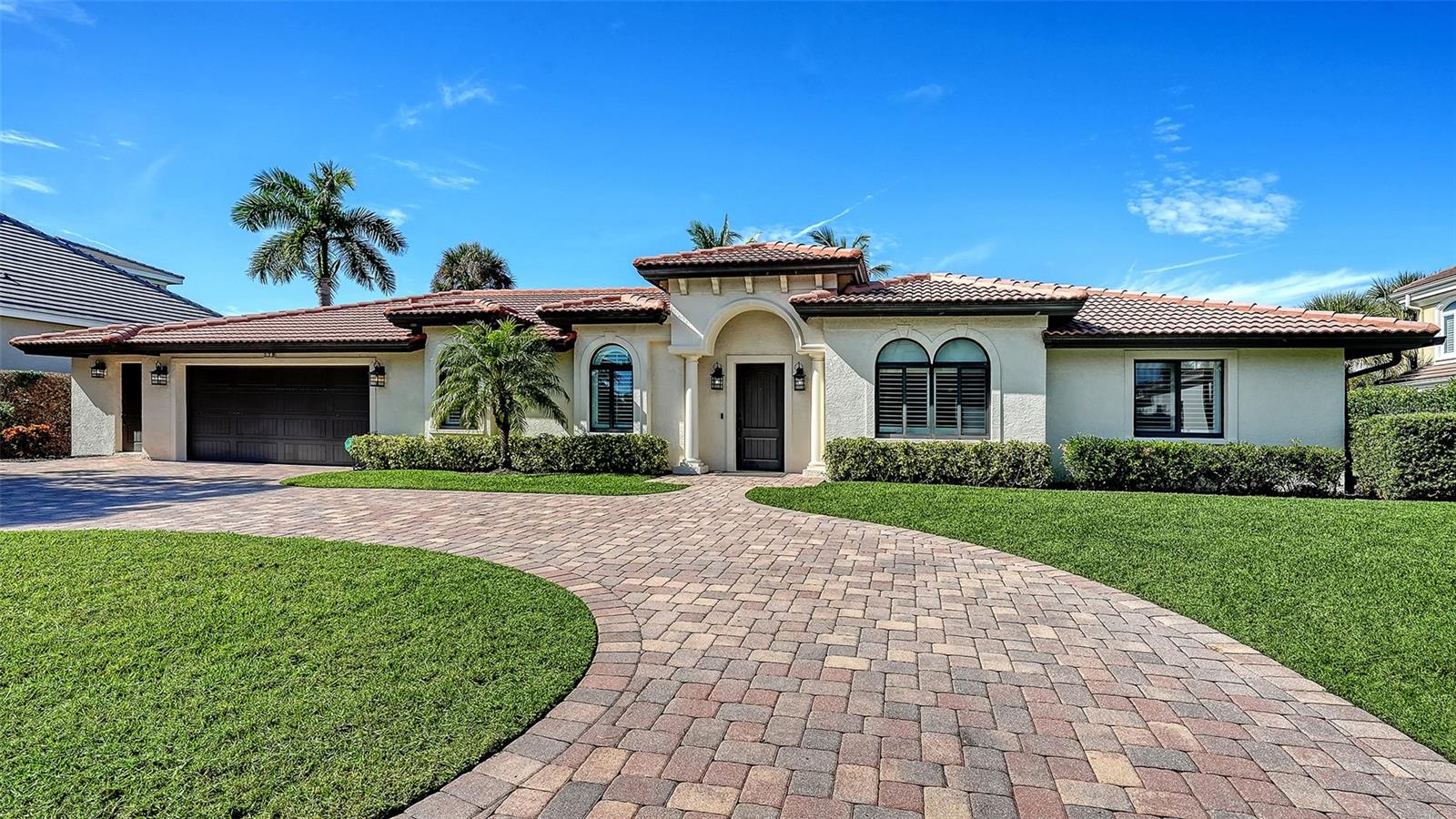 Photo of 595 BOWSPRIT LANE LONGBOAT KEY FL 34228