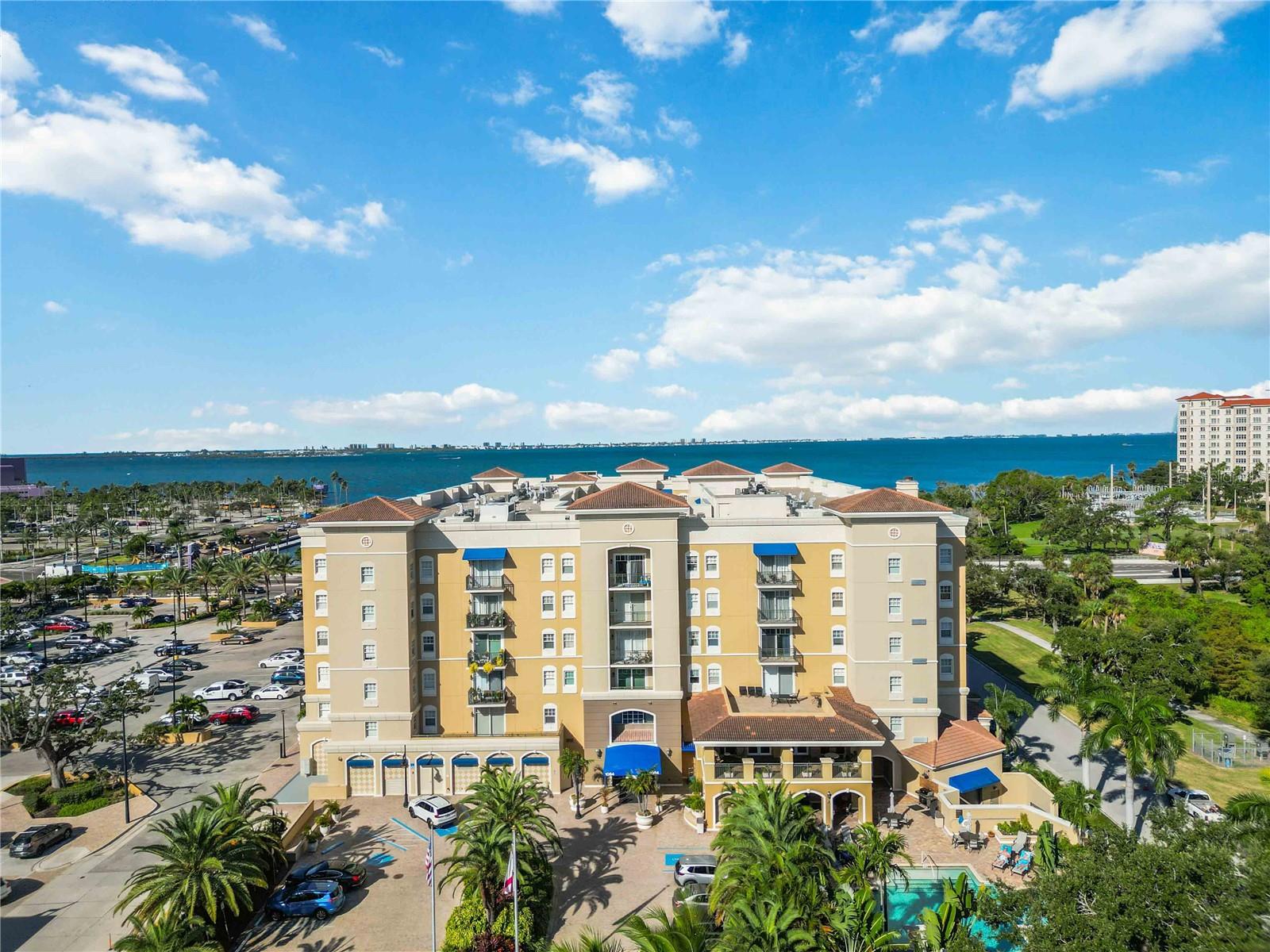 Photo of 1064 N TAMIAMI TRAIL #1308 SARASOTA FL 34236