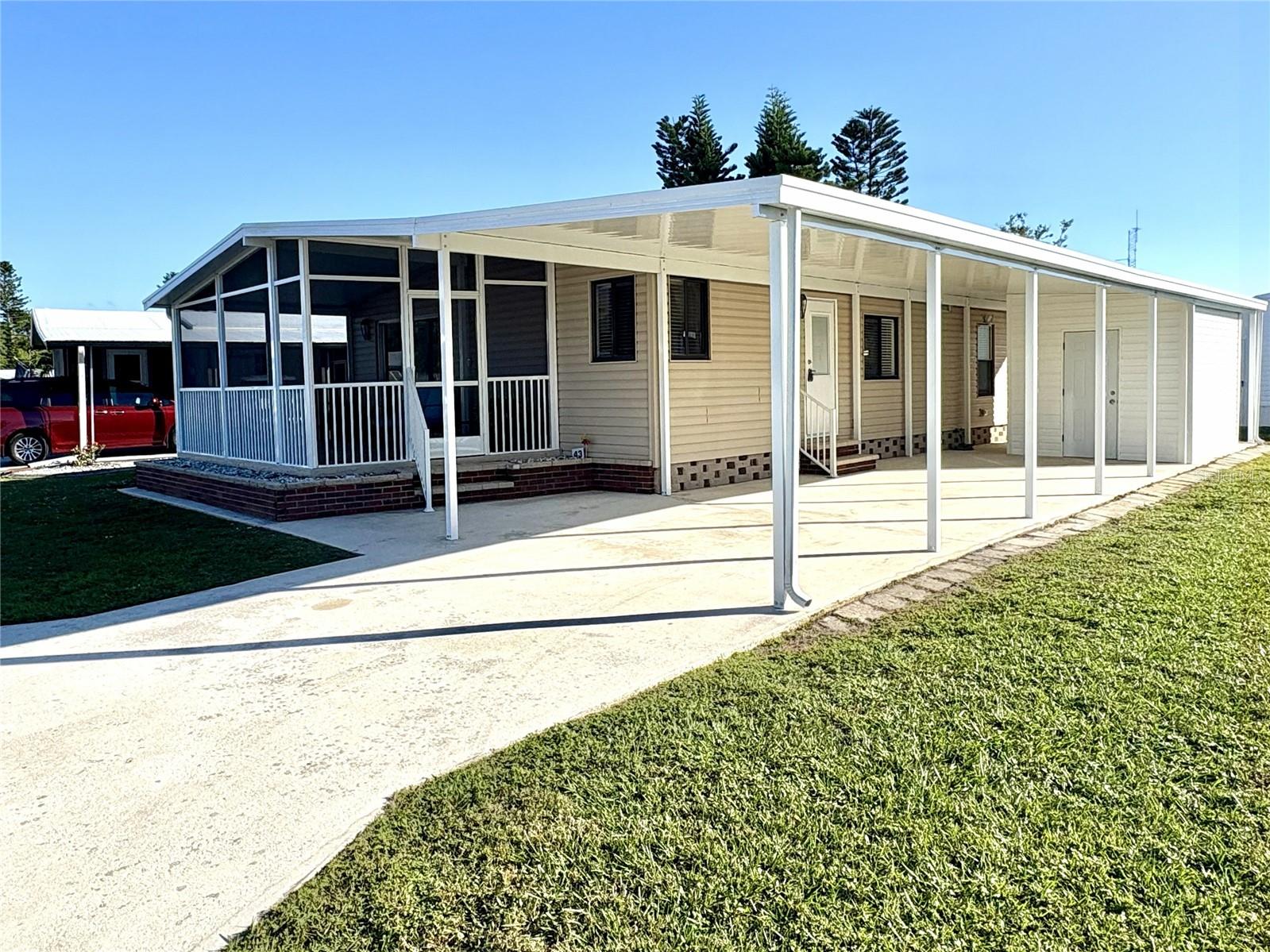 Photo of 43 N EASTER ISLAND CIRCLE ENGLEWOOD FL 34223