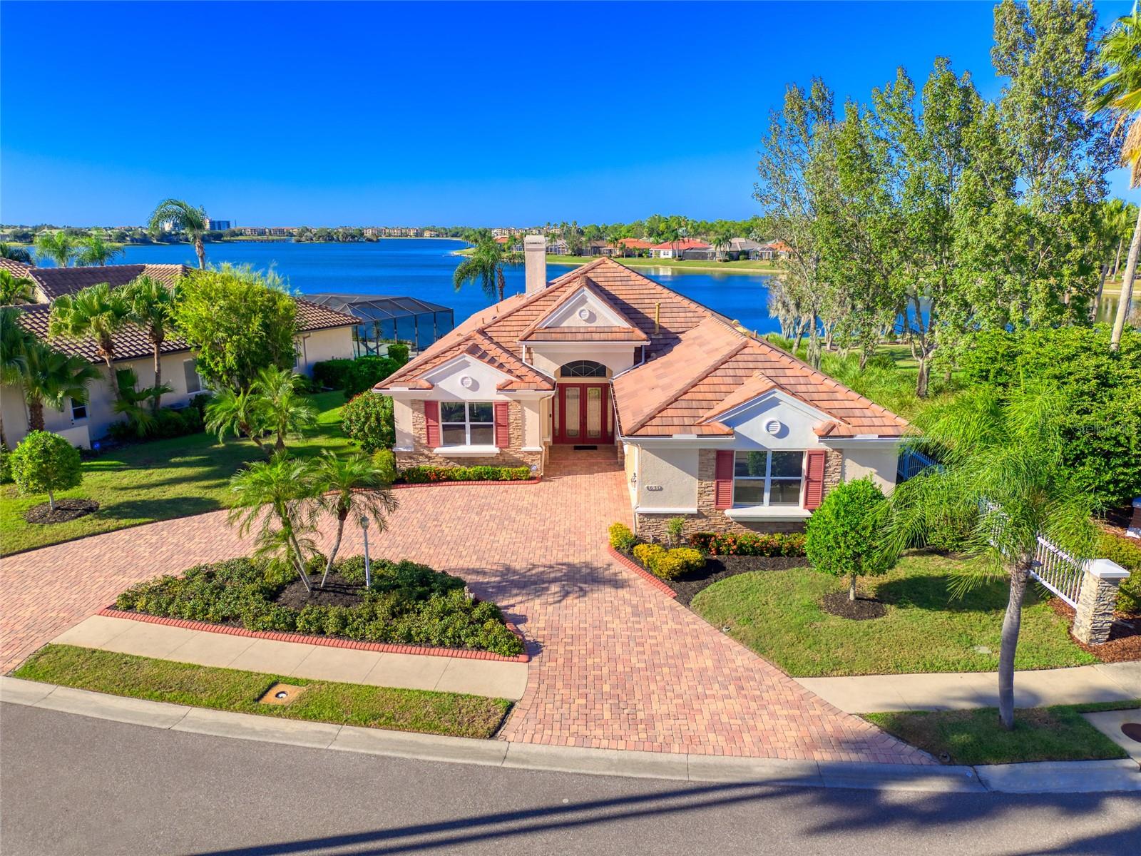 Photo of 6631 WATERS EDGE WAY LAKEWOOD RANCH FL 34202
