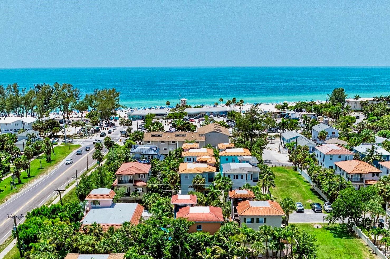 Photo of 4003 5TH AVENUE HOLMES BEACH FL 34217