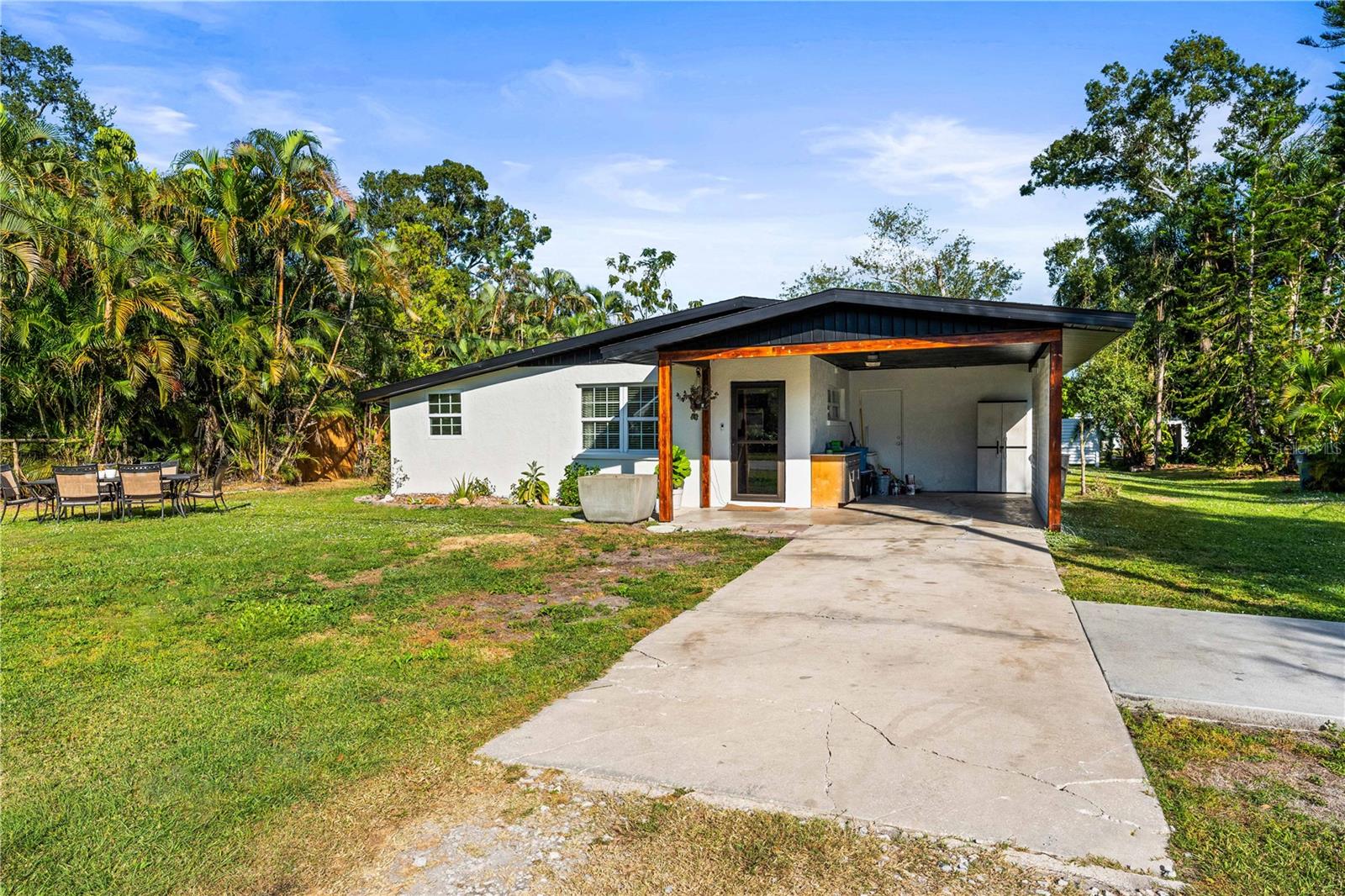 Photo of 2611 HUNTINGTON AVENUE SARASOTA FL 34232
