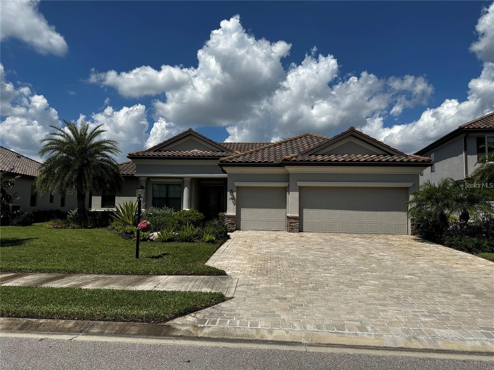 Photo of 17025 POLO TRAIL BRADENTON FL 34211
