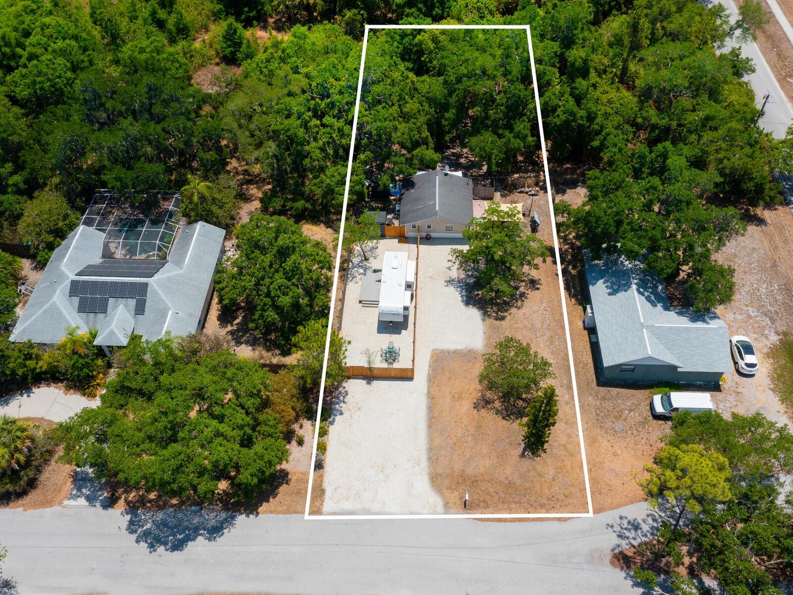 Photo of 3200 TOBERO LANE SARASOTA FL 34235