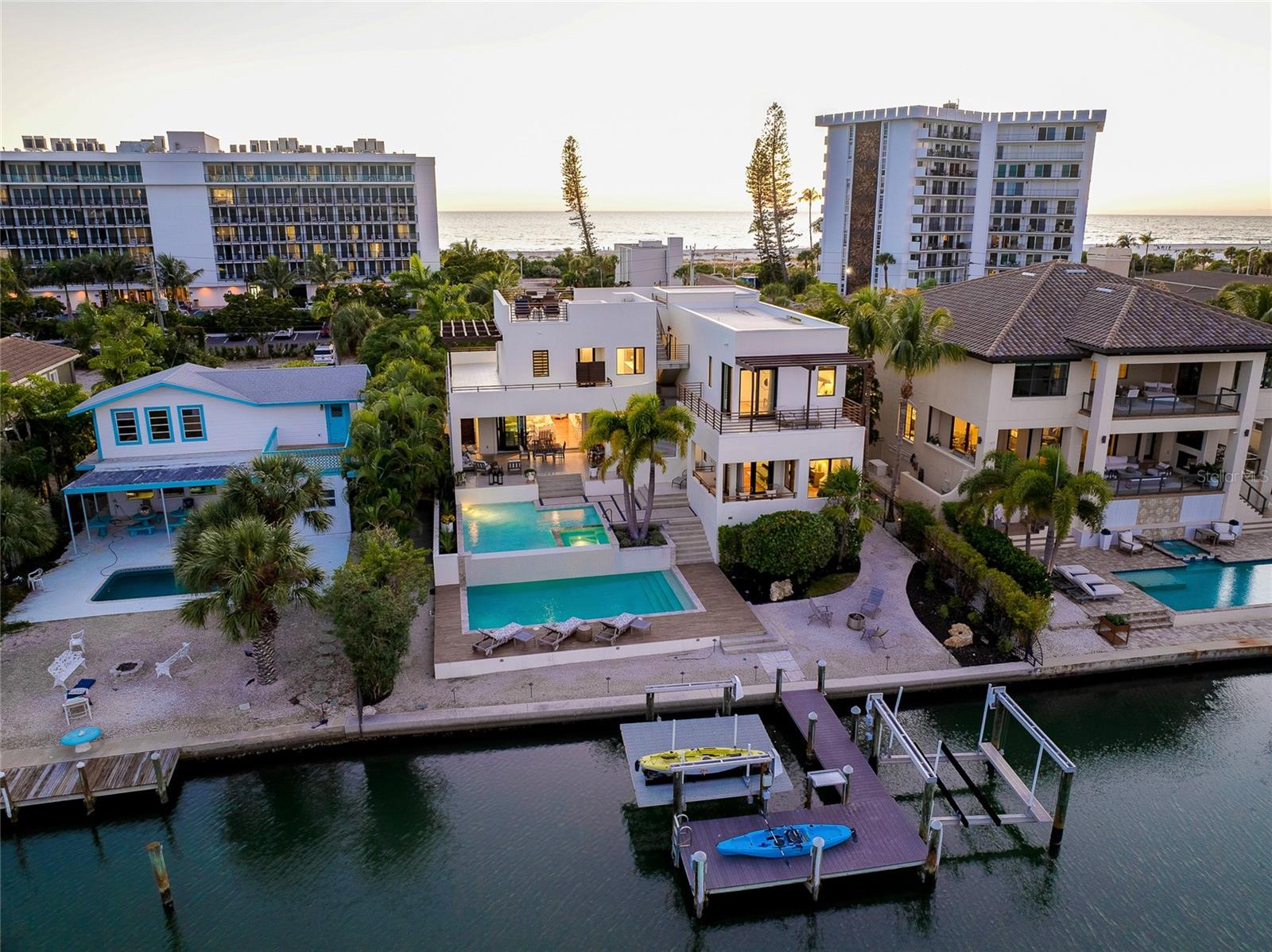 Photo of 161 S POLK DRIVE SARASOTA FL 34236