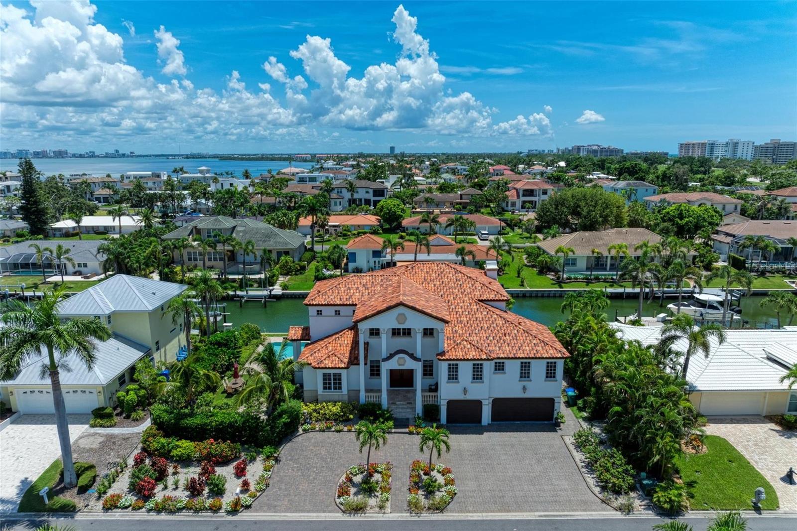 Photo of 550 YARDARM LANE LONGBOAT KEY FL 34228