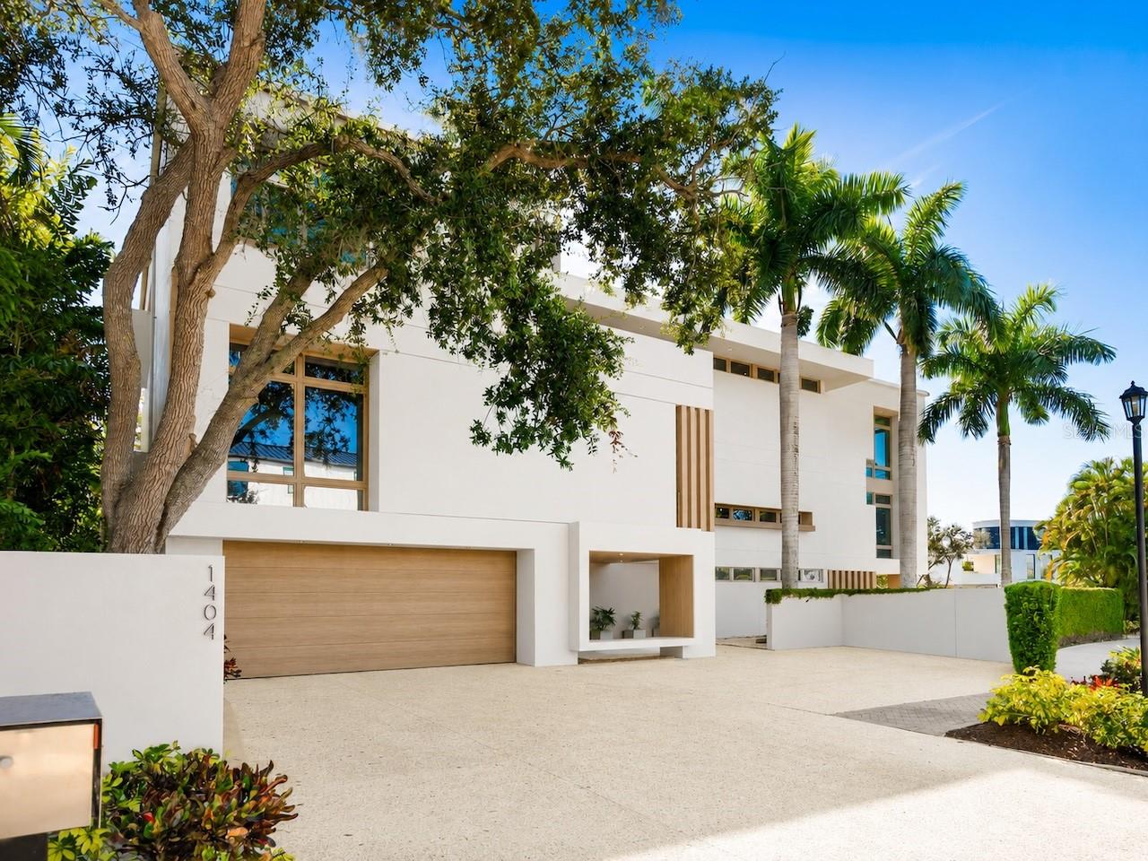 Photo of 1404 KENILWORTH STREET SARASOTA FL 34231