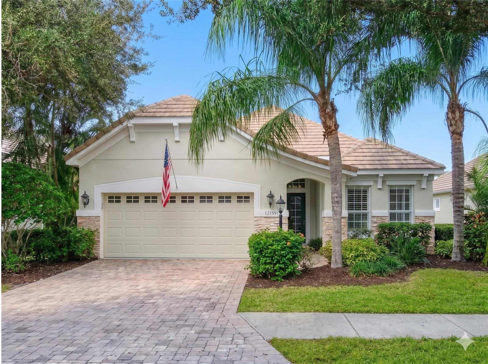 Photo of 12129 THORNHILL COURT LAKEWOOD RANCH FL 34202