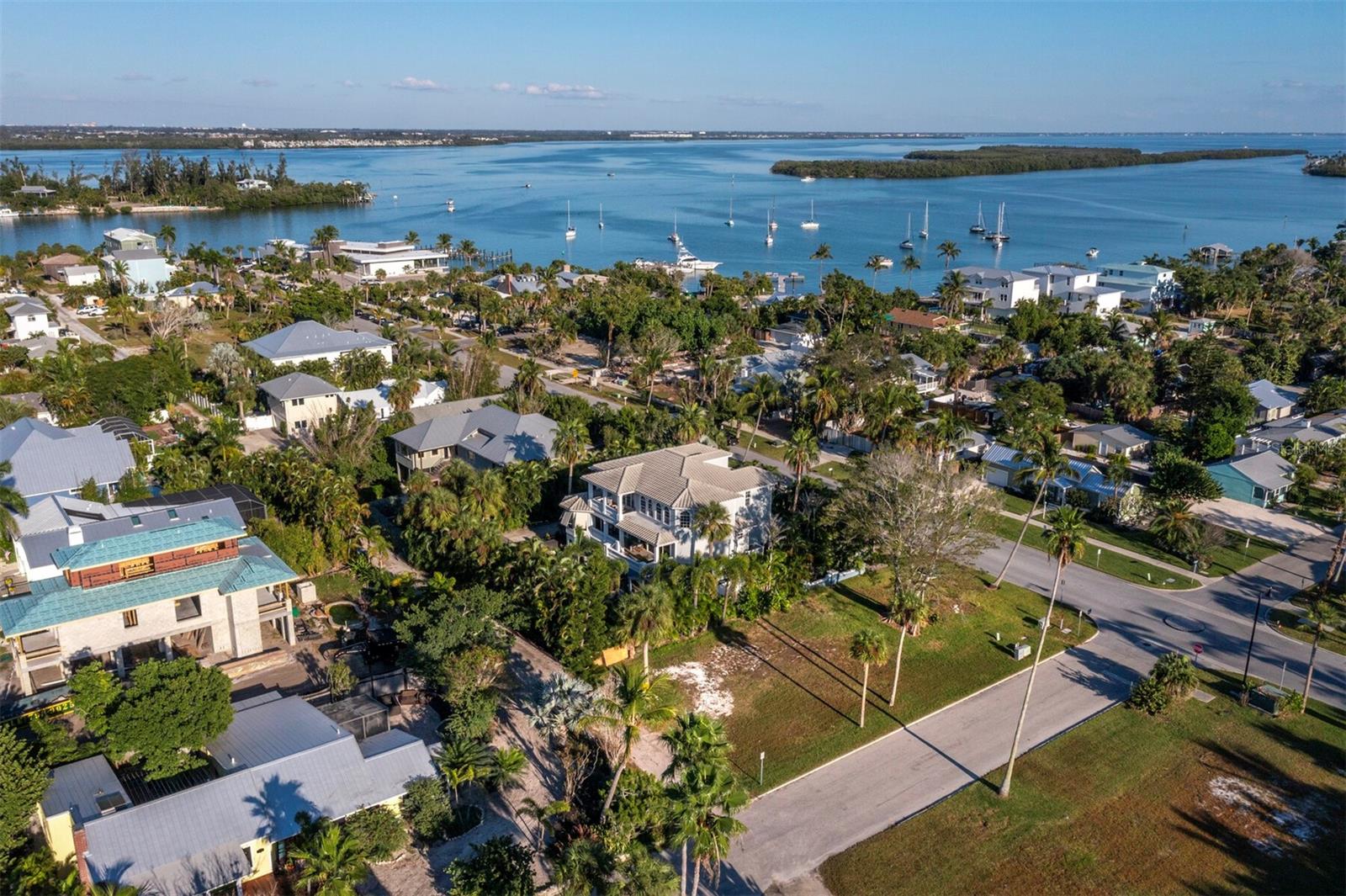 Photo of 641 BROADWAY STREET LONGBOAT KEY FL 34228